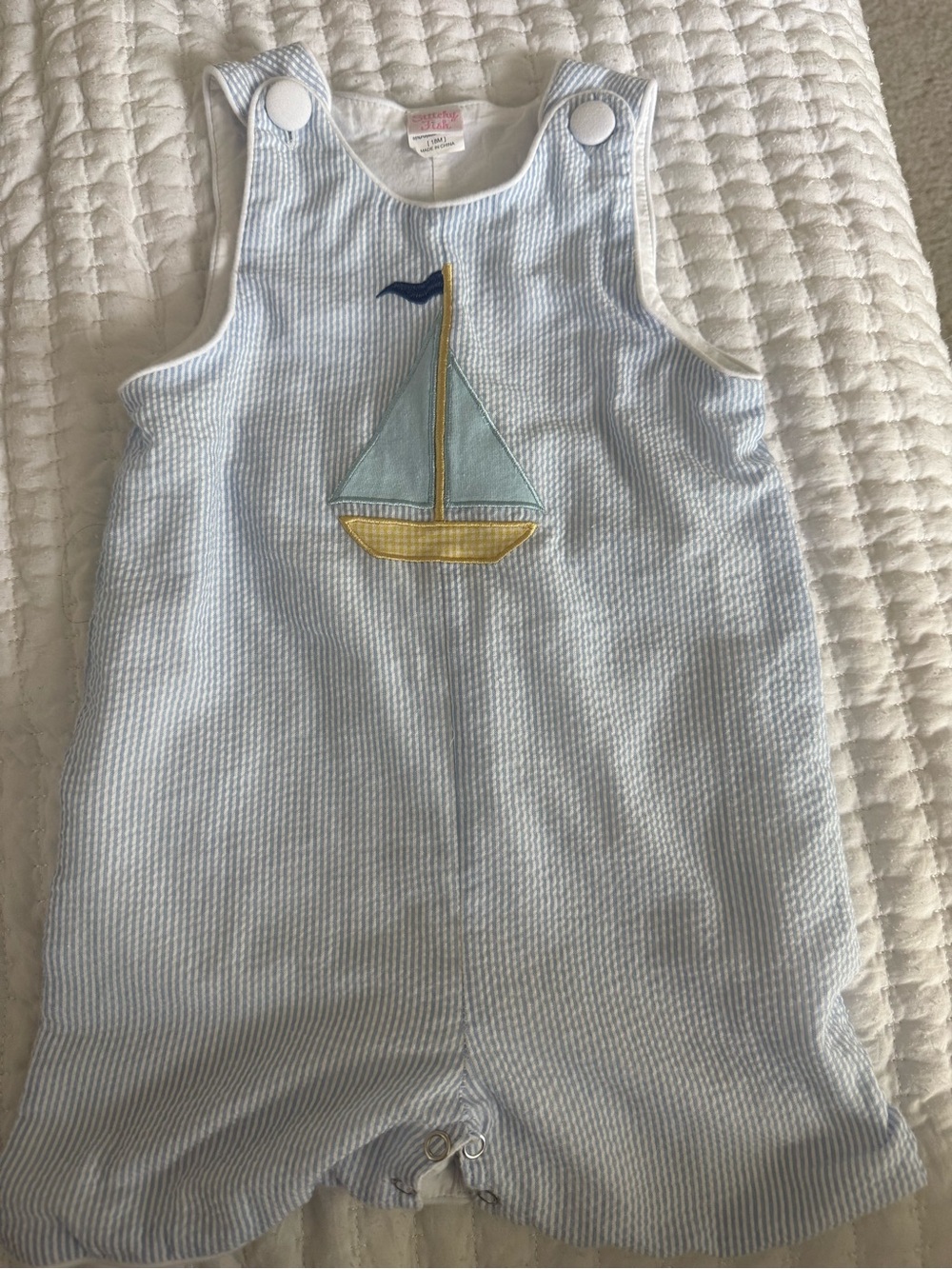 Stitchy Fish Seersucker Jon Jon 

Size- 2T